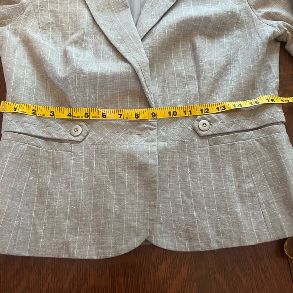 Grey with Silver Striping Blazer by Conrad C Collection size 8 - Picture 7 of 8